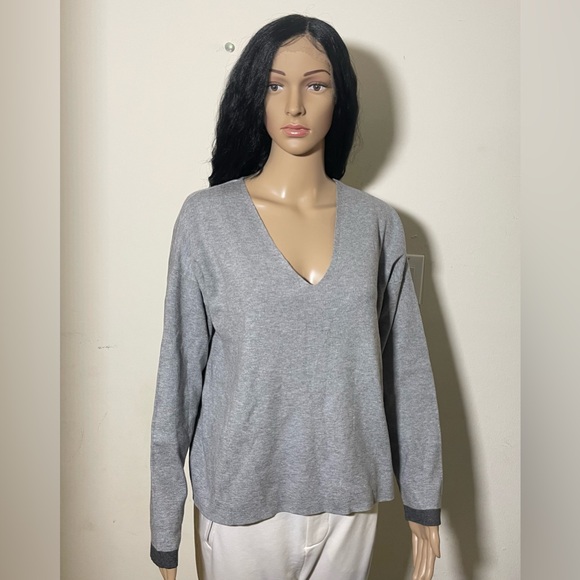 Sz US M Reitmans women Long-Sleeve V-Neck Sweater pullover 48%viscose grey - Picture 4 of 15